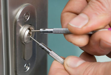 locksmith-in-dubai