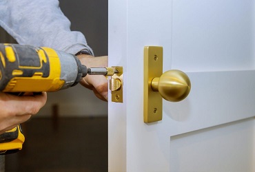 Lock-Replacement