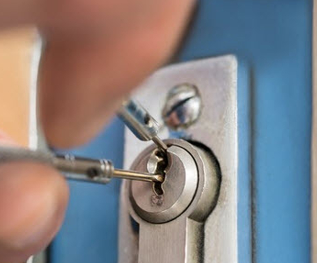 24/7-locksmith-services